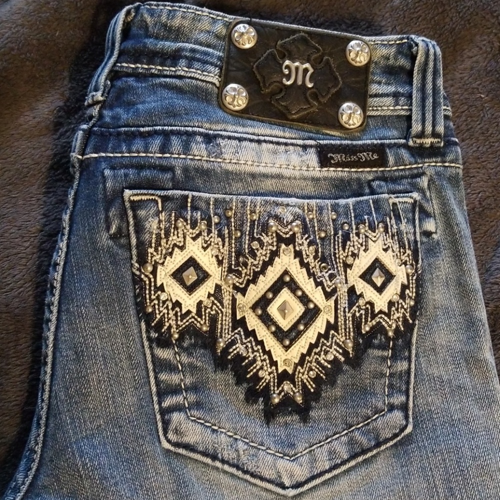 Miss Me Jean's Size 28